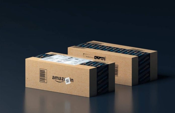 Pacotes da Amazon via Anirudh/Unsplash