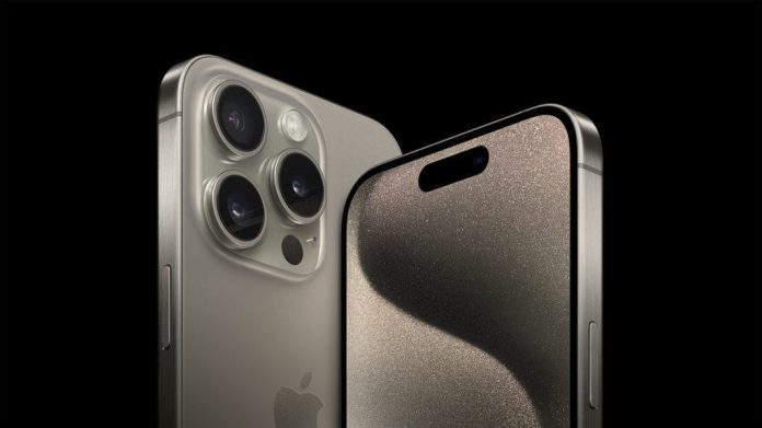 Montagem com iPhone 15 Pro