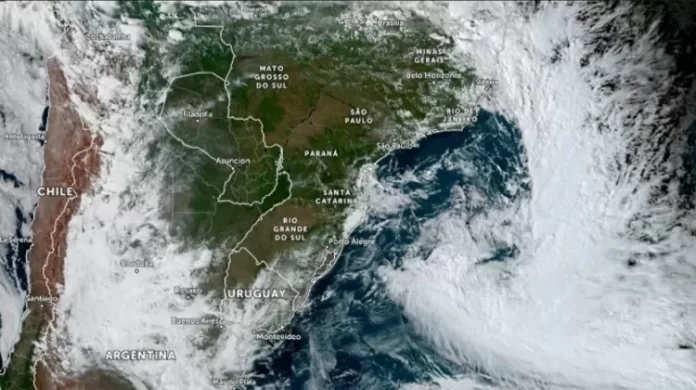 Novo ciclone traz chuva e ventos fortes no Sul; temperatura despenca no Sudeste