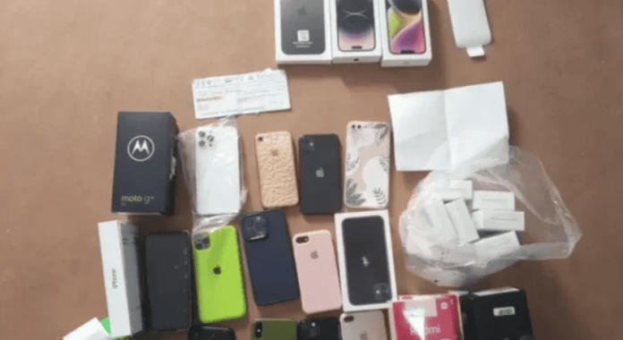 Quadrilha faturou R$ 22 milhões revendendo iPhones furtados em Brasília