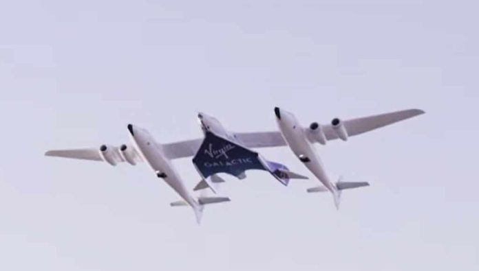 Virgin Galactic desiste de lançar turistas ao espaço uma vez por mês