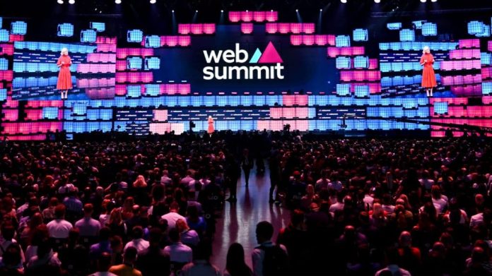 Palco do evento Web Summit Lisboa 2023