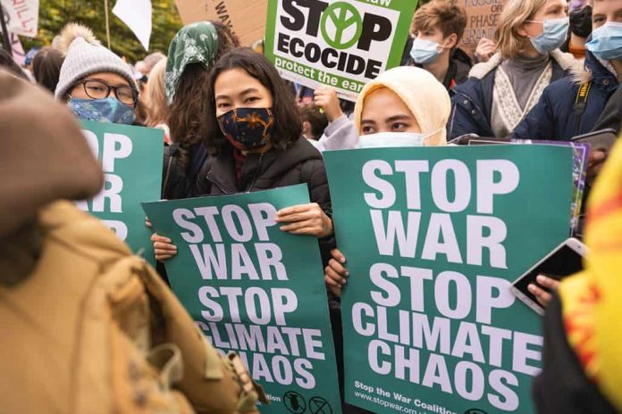 COP28 aborda “ecocídio”: relação entre as mudanças climáticas e as guerras
