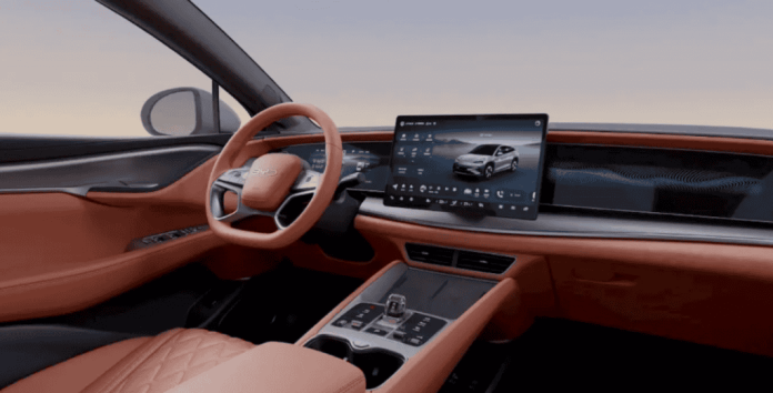 BYD revela interior luxuoso do seu novo carro para concorrer com a Tesla