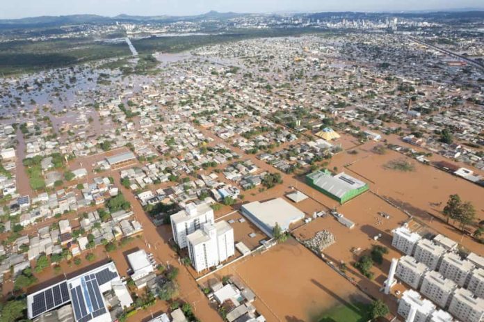 Carros anfíbios podem se tornar obrigatórios no Brasil; entenda