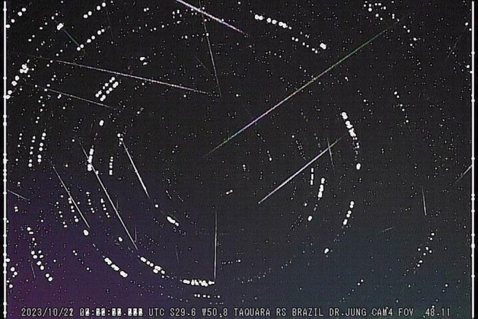 Chuva de meteoros do cometa Halley tem pico nesta segunda – saiba como observar a Oriônidas