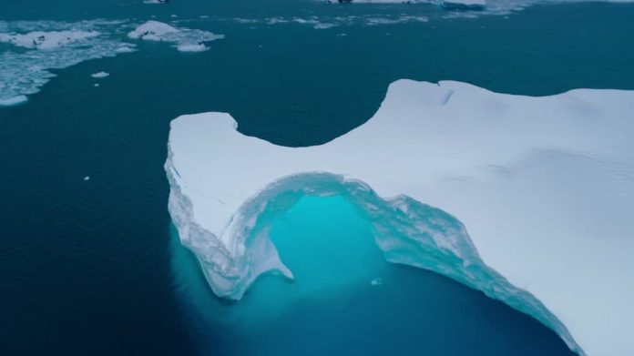 Imagens revelam navio perdido na Antártica há mais de 100 anos