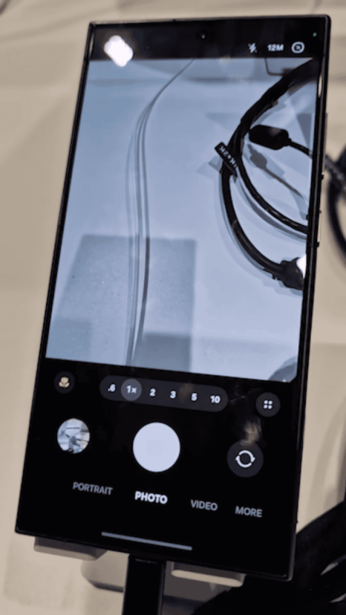 Exemplo do App Câmera no One UI 7
