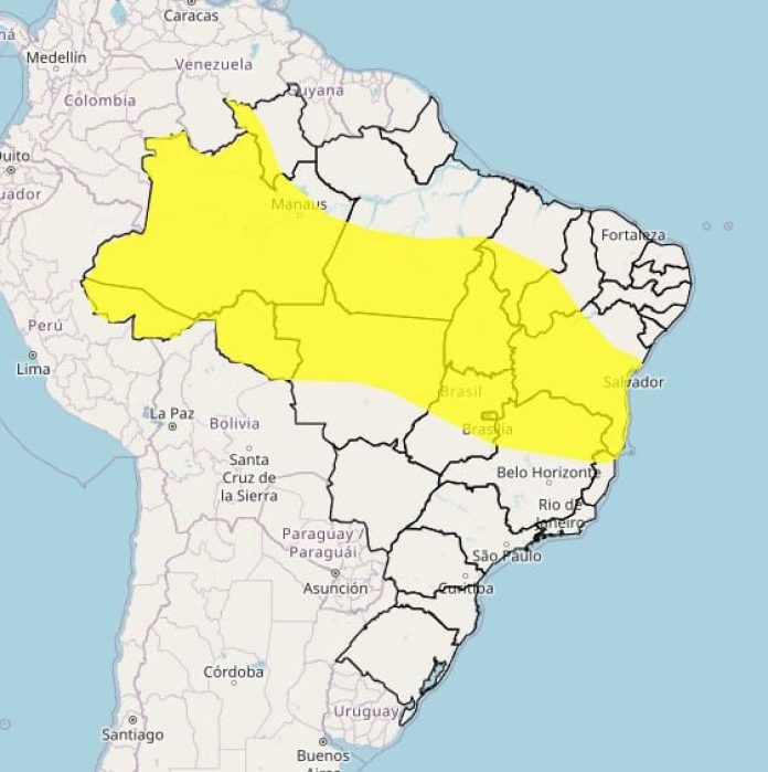 Aviso de chuva e vento intenso para quatro regiões do Brasil em 10/11/2024