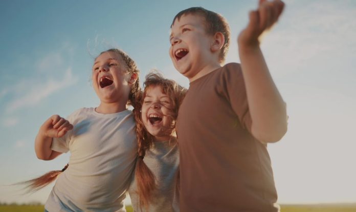 De onde vem a felicidade? Estudo sugere três caminhos