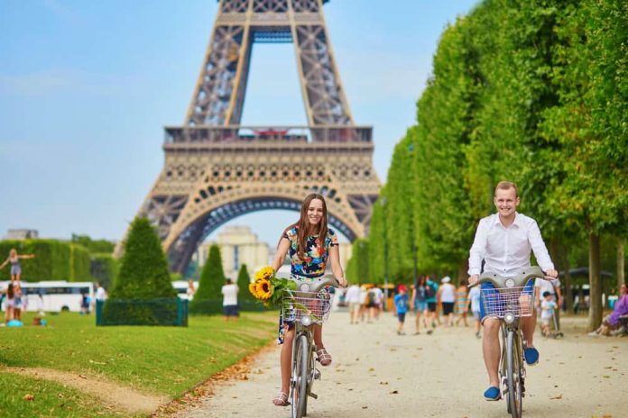 Bike elétrica ou convencional? Veja os prós e contras de cada bicicleta