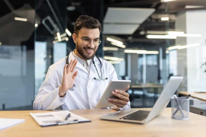 Ampliar a telemedicina pode ajudar a reduzir filas no SUS