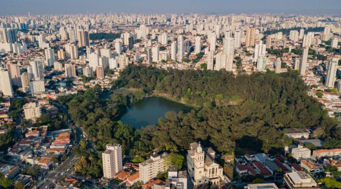 Falha em subestação elétrica no Cambuci deixa bairros sem luz