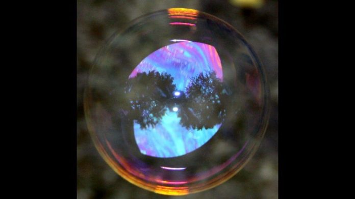 Bolha de sabão / Crédito: Wikimedia