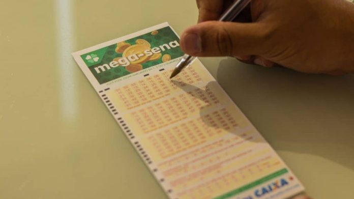 Como jogar na Mega da Virada 2025 online [PC e celular]